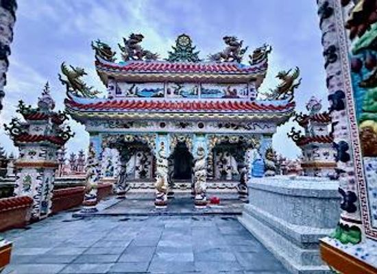 vietnam/hue/landmark/an-bang-cemetery-city-of-ghosts