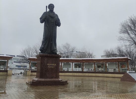 uzbekistan/syrdarya-region/landmark/monument-of-alisher-navoi