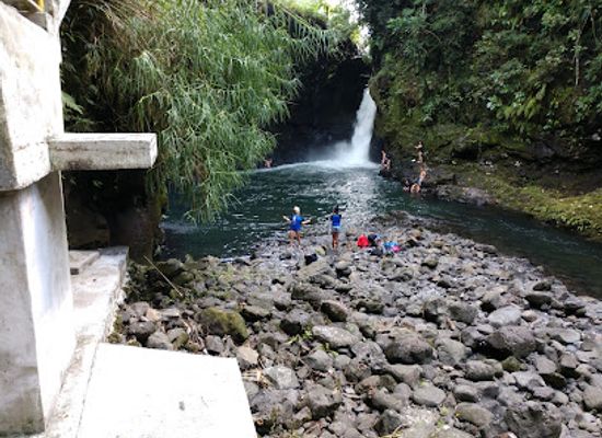 samoa/mulifanua/landmark/sauniatu-waterfall