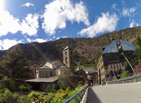 andorra/andorra-la-vella/landmark/placa-del-poble