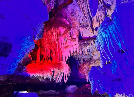 tennessee/rock-city/landmark/subterranean-waterfall