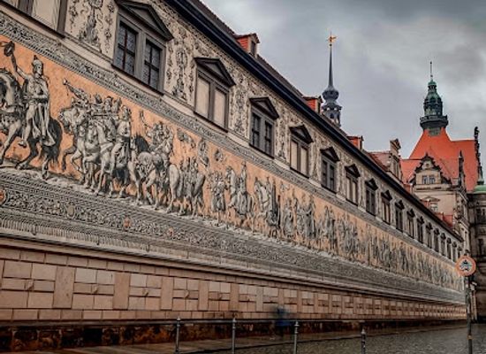 germany/dresden/landmark/furstenzug