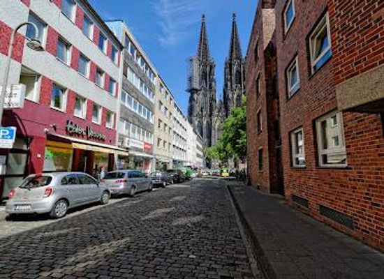 germany/cologne/landmark/burgmauer