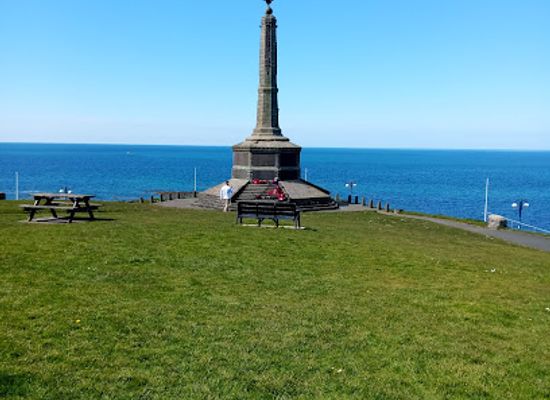 united-kingdom/dyfed/landmark/war-memorial