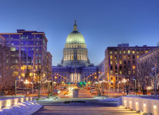 wisconsin/madison/state-street/landmark/downtown-madison-visitor-center