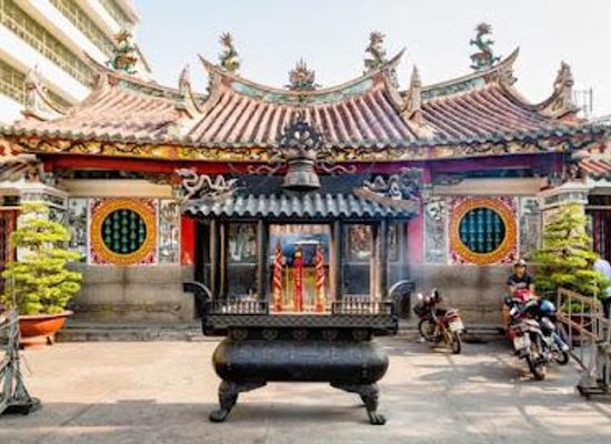 vietnam/ho-chi-minh-city/landmark/tue-thanh-assembly-hall