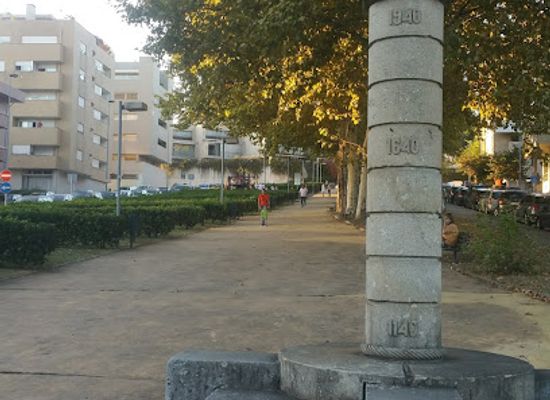 portugal/guimaraes/landmark/praca-cidade-de-igualada