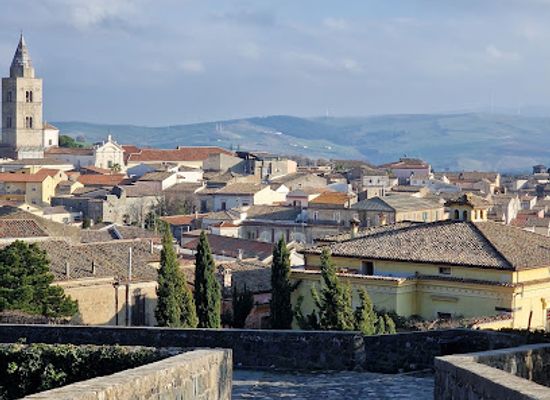 italy/basilicata/landmark/melfi-castle