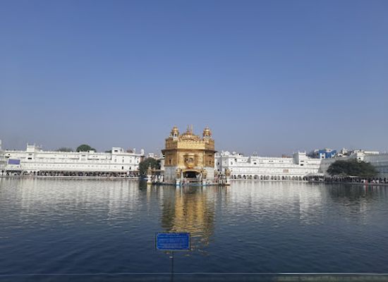 india/amritsar/golden-temple-complex/landmark/gurudwara-ber-baba-budha-sahib
