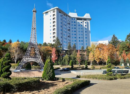 japan/yamanashi/landmark/la-ville-de-gaspard-et-lisa