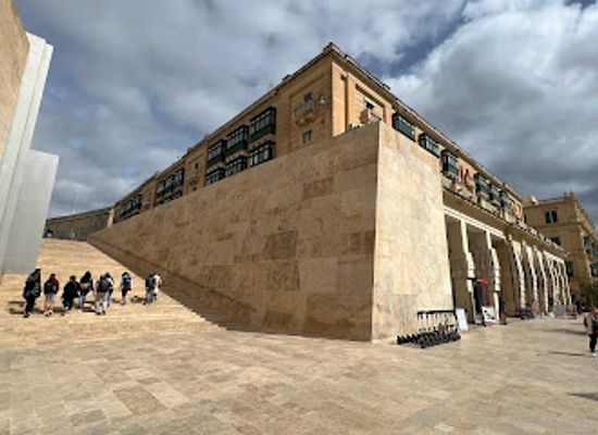 malta/south-eastern-district/landmark/city-gate