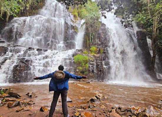 burundi/munyika/landmark/chutes-de-la-karera-falls