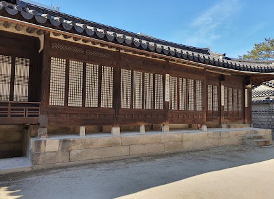 south-korea/yeongseo-region/landmark/unhyeongung-palace