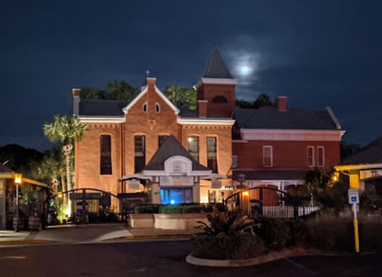 florida/st-augustine/landmark/old-jail-after-dark