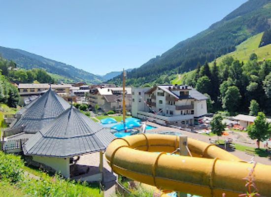 austria/saalbach-hinterglemm/landmark/kaptn-hook