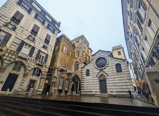 italy/genoa/landmark/piazza-di-s-matteo