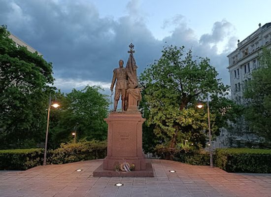 serbia/belgrade/landmark/monument-to-tsar-nicholas-ii-romanov