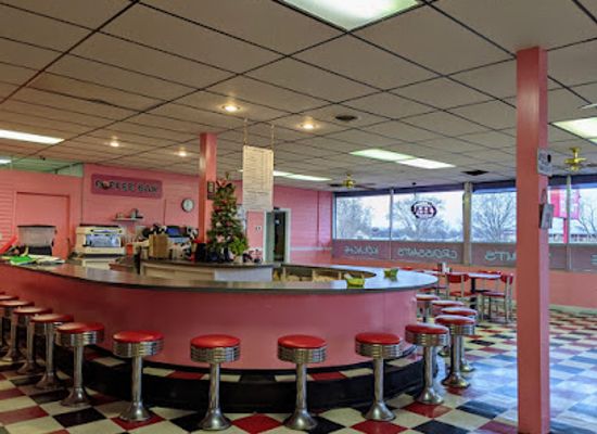 missouri/sedalia/landmark/best-donuts-sedalia-mo