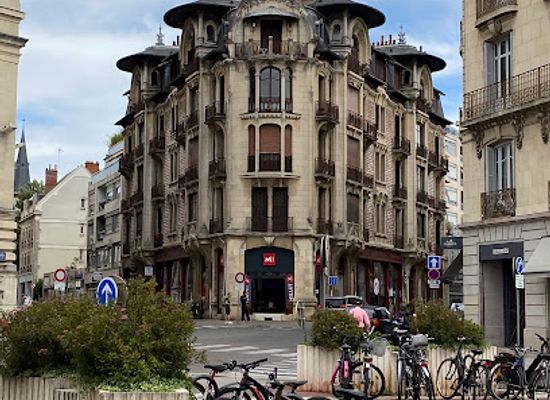 france/dijon/centre-ville/landmark/place-grangier