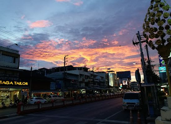 thailand/hua-hin/plearn-wan/landmark/chatsila-night-market