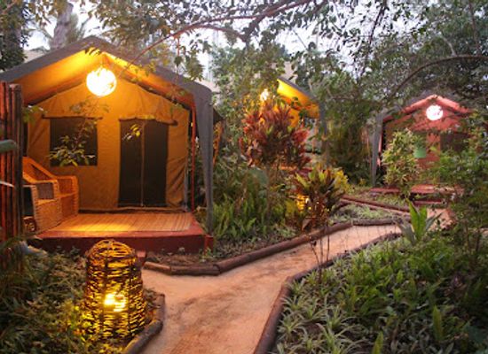 mozambique/ponta-do-ouro/landmark/devocean-eco-adventure-lodge