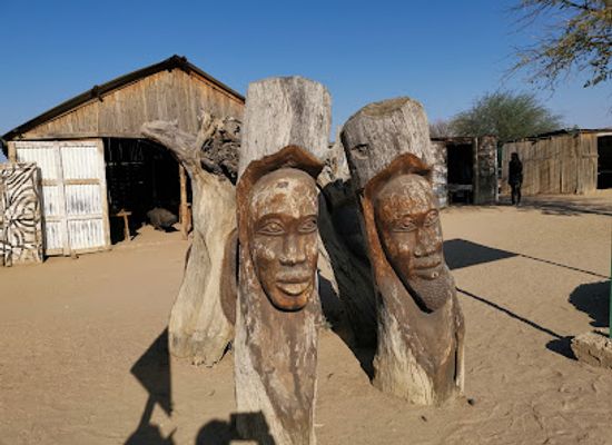 namibia/erongo/landmark/okahandja-mbangura-woodcarvers-craft-market