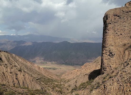 argentina/tilcara/landmark/cuevas-del-wayra-y-aguirre