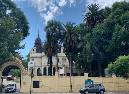 argentina/buenos-aires/landmark/la-casa-de-los-leones