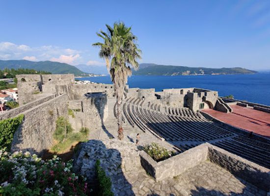 montenegro/herceg-novi/landmark/kanli-kula