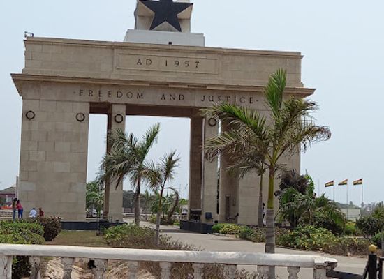 ghana/akyem/landmark/independence-arch