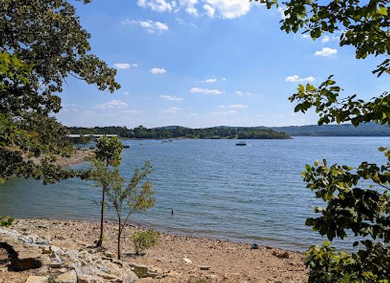 missouri/table-rock-lake/landmark/table-rock-lakeshore-trail