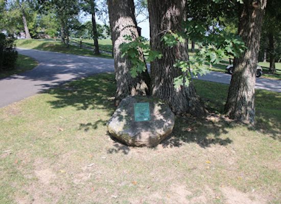 ohio/southeast-ohio/landmark/hull-s-trace-stone-historical-marker