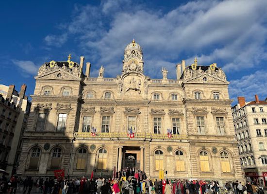 france/lyon/landmark/lyonexplorer-free-walking-tour-private-tour