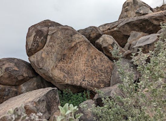 arizona/gila-county/landmark/picacho-mountains-petroglyph-sites-trail