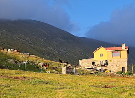 bulgaria/vitosha-mountain/landmark/ivan-vazov-hut
