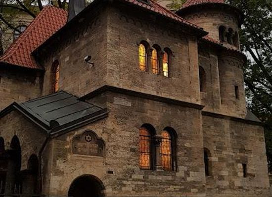 czechia/prague/landmark/u-stareho-hrbitova