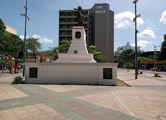 colombia/barranquilla/prado/landmark/paseo-de-bolivar