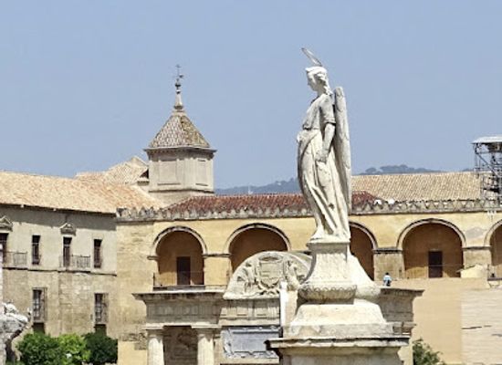 spain/cordoba/landmark/statue-of-st-archangel-raphael
