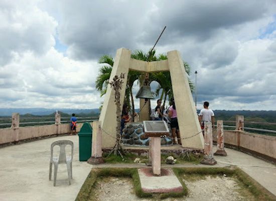 philippines/visayas/landmark/chocolate-hills-natural-monument