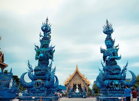 thailand/chiang-rai/landmark/rong-suea-ten-temple