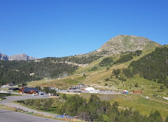 andorra/grau-roig/landmark/aparcament-pistes-d-esqui-de-grau-roig