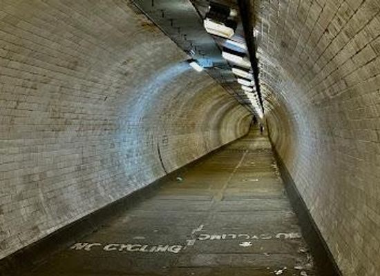 united-kingdom/london/landmark/greenwich-foot-tunnel-north