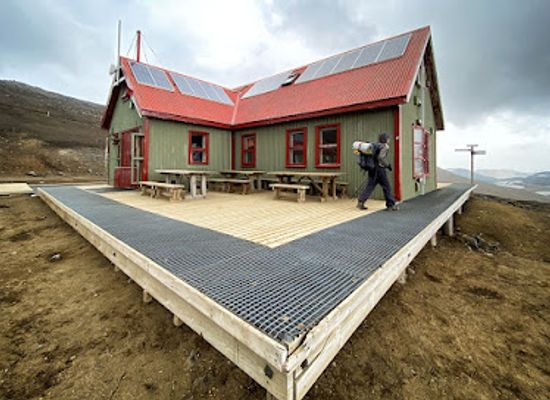 iceland/southern-region/landmark/hrafntinnusker-hut
