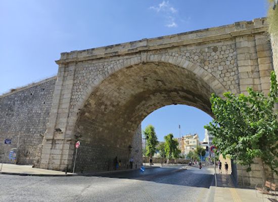 greece/crete/landmark/pantokrator-venetian-portal