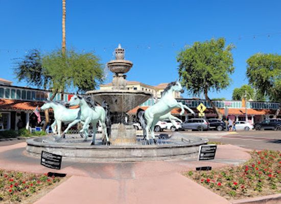arizona/scottsdale/old-town-scottsdale/landmark/bronze-horse-fountain-by-bob-parks
