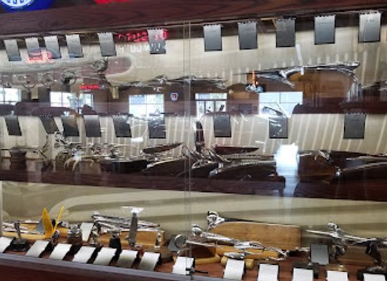 wisconsin/la-crosse/landmark/dahl-auto-museum
