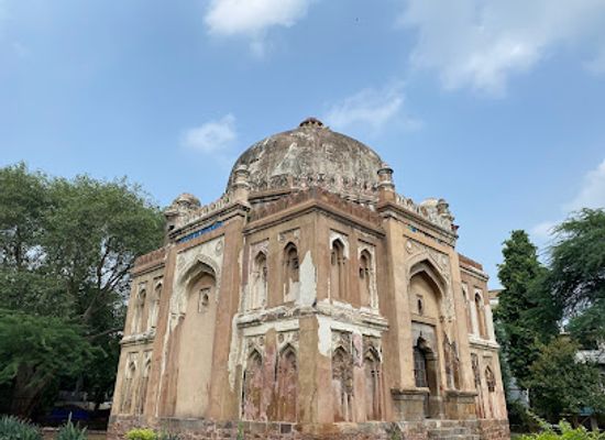 india/delhi/south-extension/landmark/chhote-khan-tomb-delhi