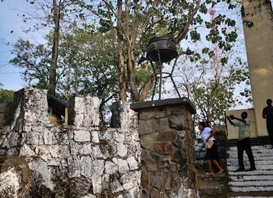 liberia/montserrado-county/landmark/joseph-j-roberts-monument