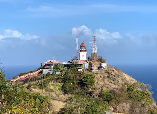 saint-lucia/malgretoute/landmark/moule-a-chique