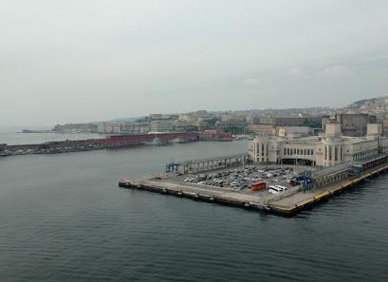 italy/campania/landmark/piazzale-molo-carlo-pisacane
